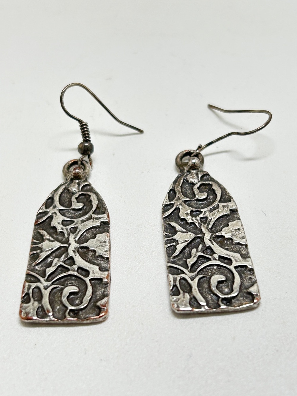 Vintage Artisan Sterling Silver Dangly Carved Earrings